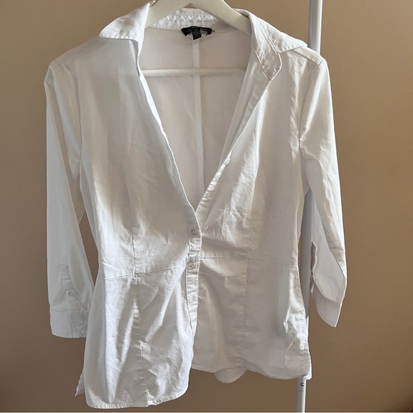White cotton button up - Picture 1 of 6